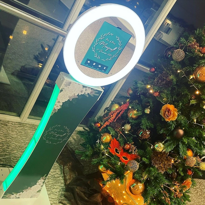 christmas-party-smart-booth-image