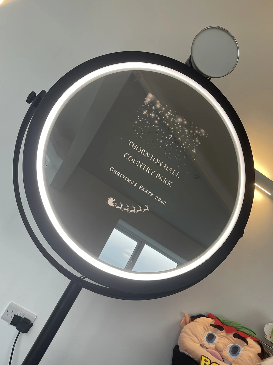 selfie mirror thornton hall farm
